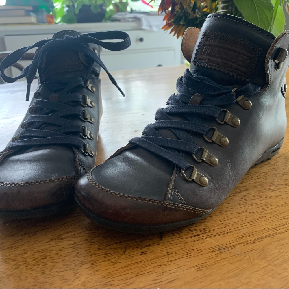 PIKOLINOS Dark Brown Leather Boots